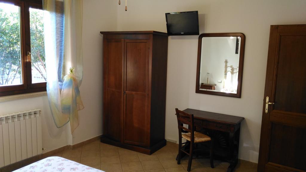Villa San Nicola B&B Follonica Phòng bức ảnh